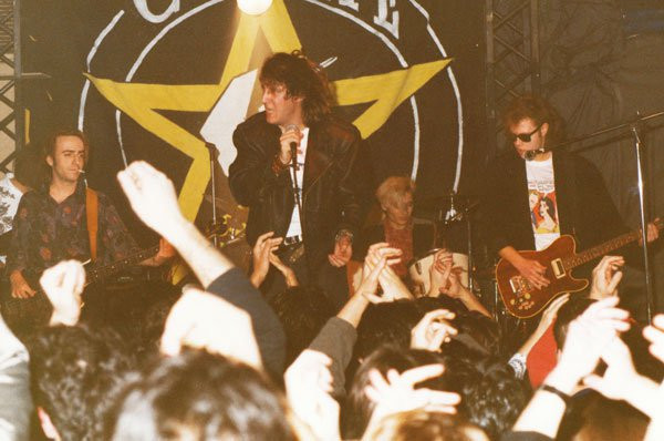 Comité Cisne en el Ya'Stá de Madrid. Tiempos de Instinto (MR, 1990)